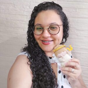 Laise Santana de Oliveira Moura Leão