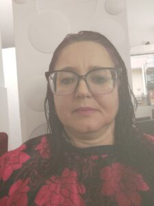 adriane Alvarenga motta