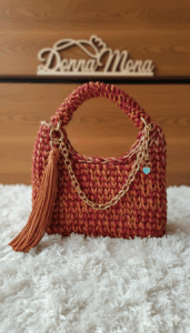 Monique Iara de Souza Felipini