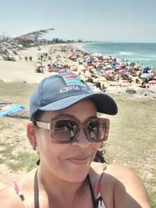 Viviane de Souza Oliveira Azeredo