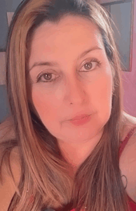 Kátia Cristina Ferreira dos Santos