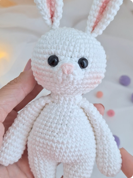 Coelhinha Olívia | Amigurumi