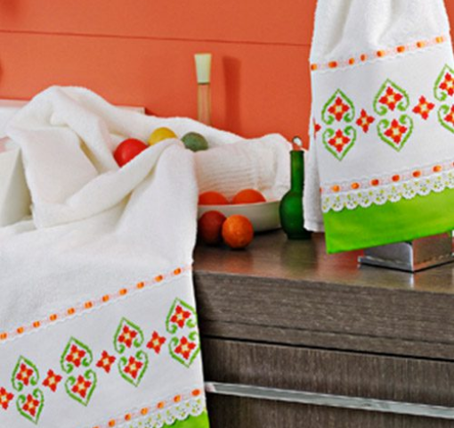 Jogo de Banho Floral | Bordado