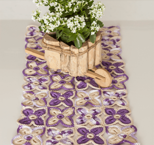 Caminho de Mesa Lilás | Crochê