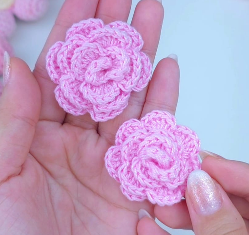 Chaveiro rosa | Camila 1000 | Crochê