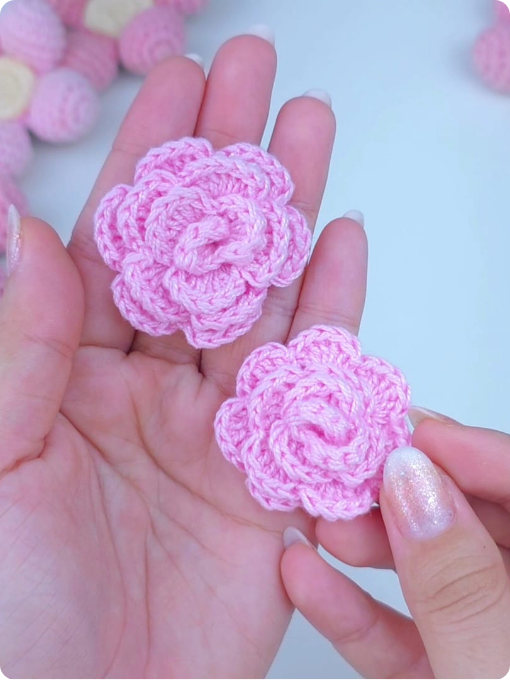 Chaveiro rosa | Camila 1000 | Crochê