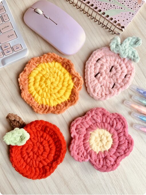 Kit 4 Porta-copos Bubaby | Cisne amigurumi Pelúcia | Crochê